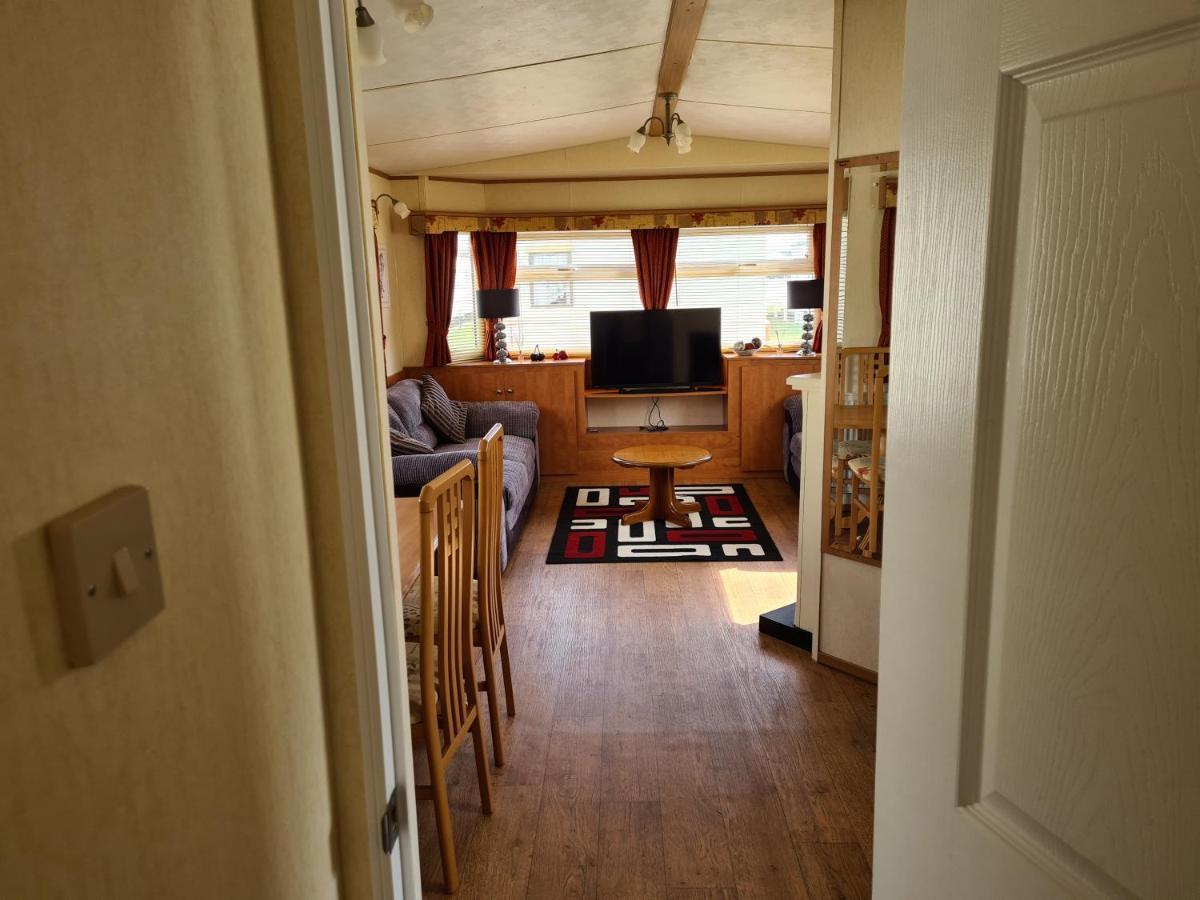 6 Berth Central Heated On Golden Sands Vintage Ingoldmells Exterior photo